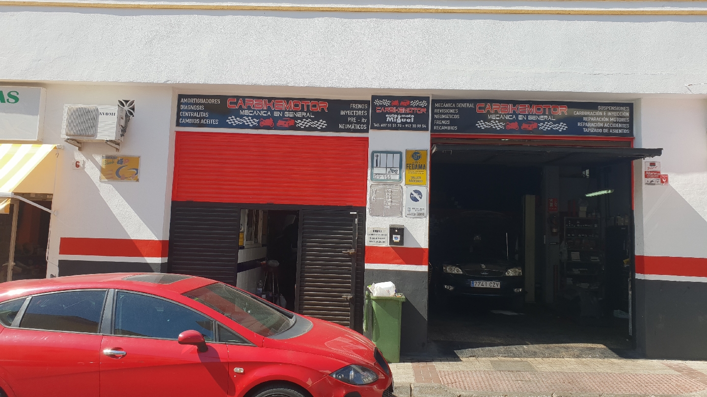 Vista del taller Auto Moto Miguel